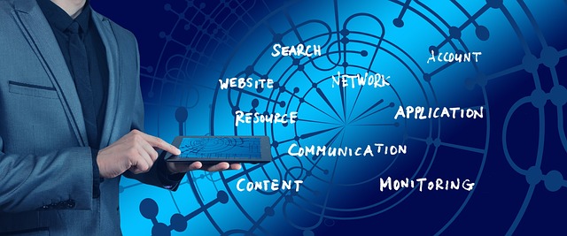 decentralised application architecture diagram showing peer to peer network